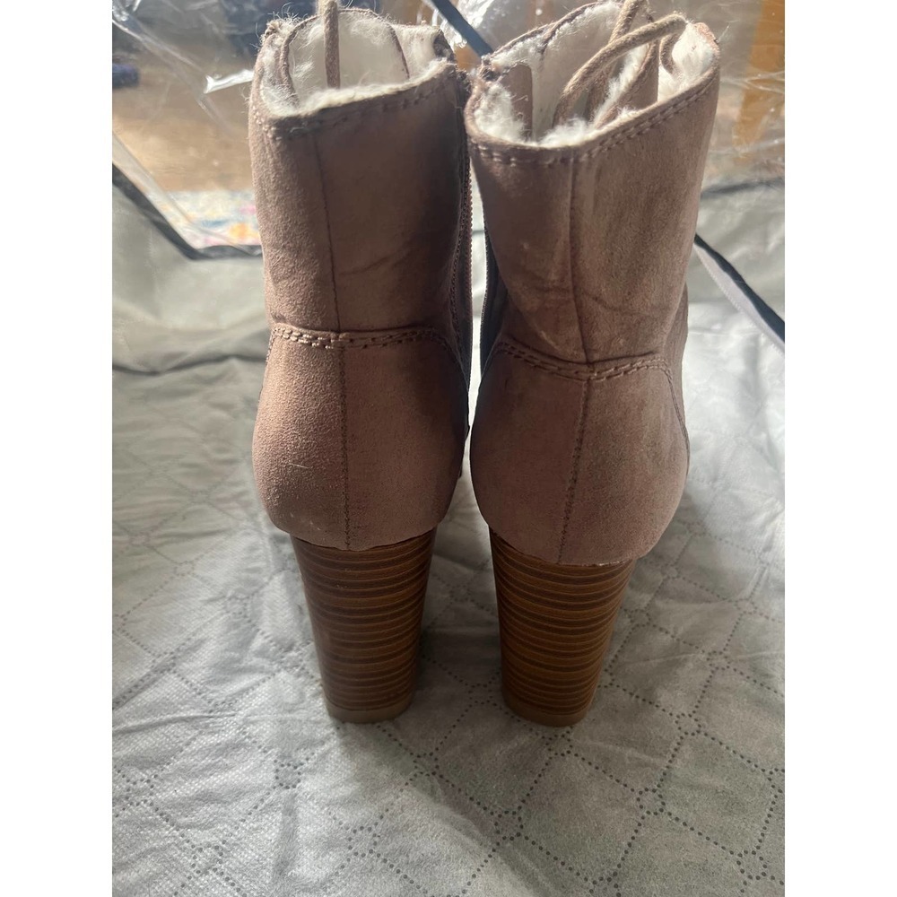 Bamboo Booties Size 5.5 - Picture 3 of 4